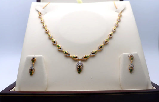 22ct Yellow Gold Ladies Feather Design Necklace & Earrings Set 