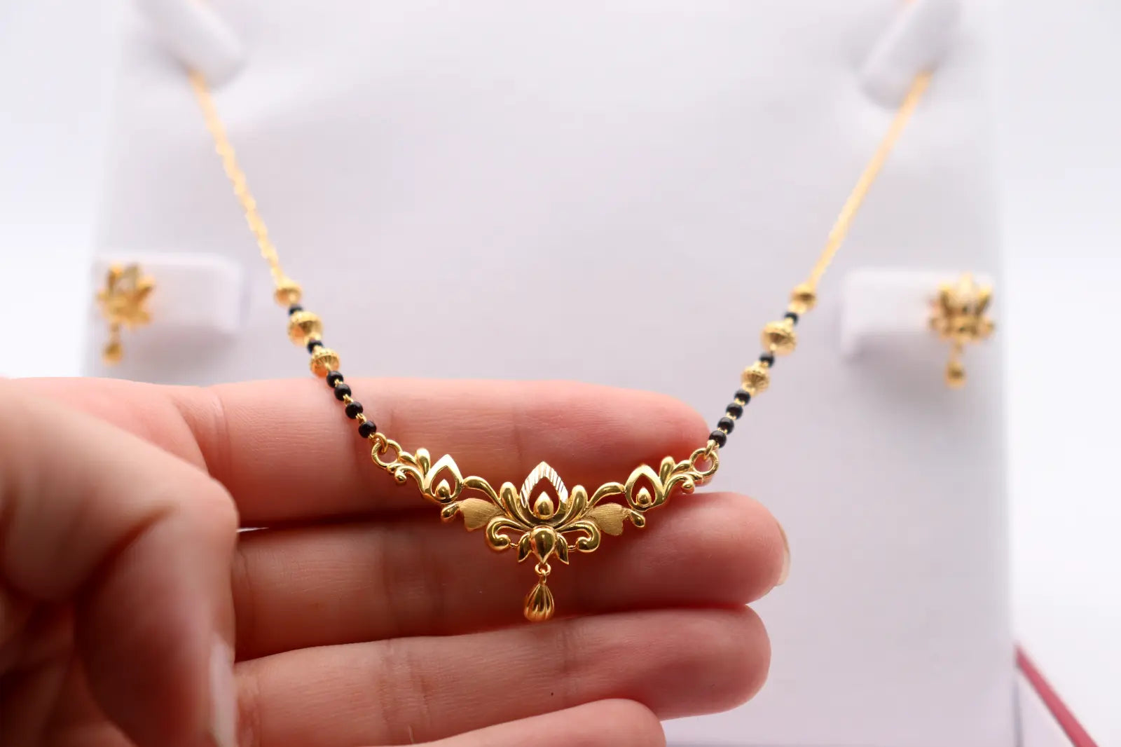 22ct Yellow Gold Ladies Mangalsutra Necklace and Earrings Set 20'' inch  Mangalsutra Chains