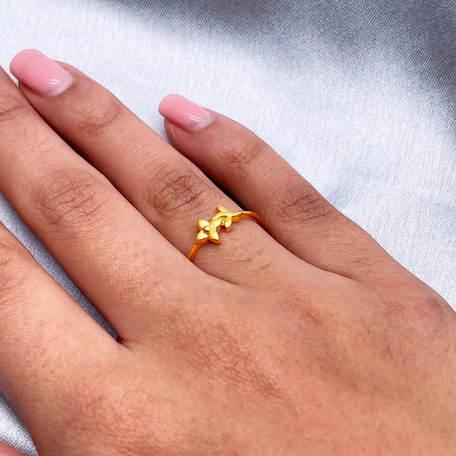 22ct Yellow Gold Polished & Matt Double Flower Minimalist Ring 