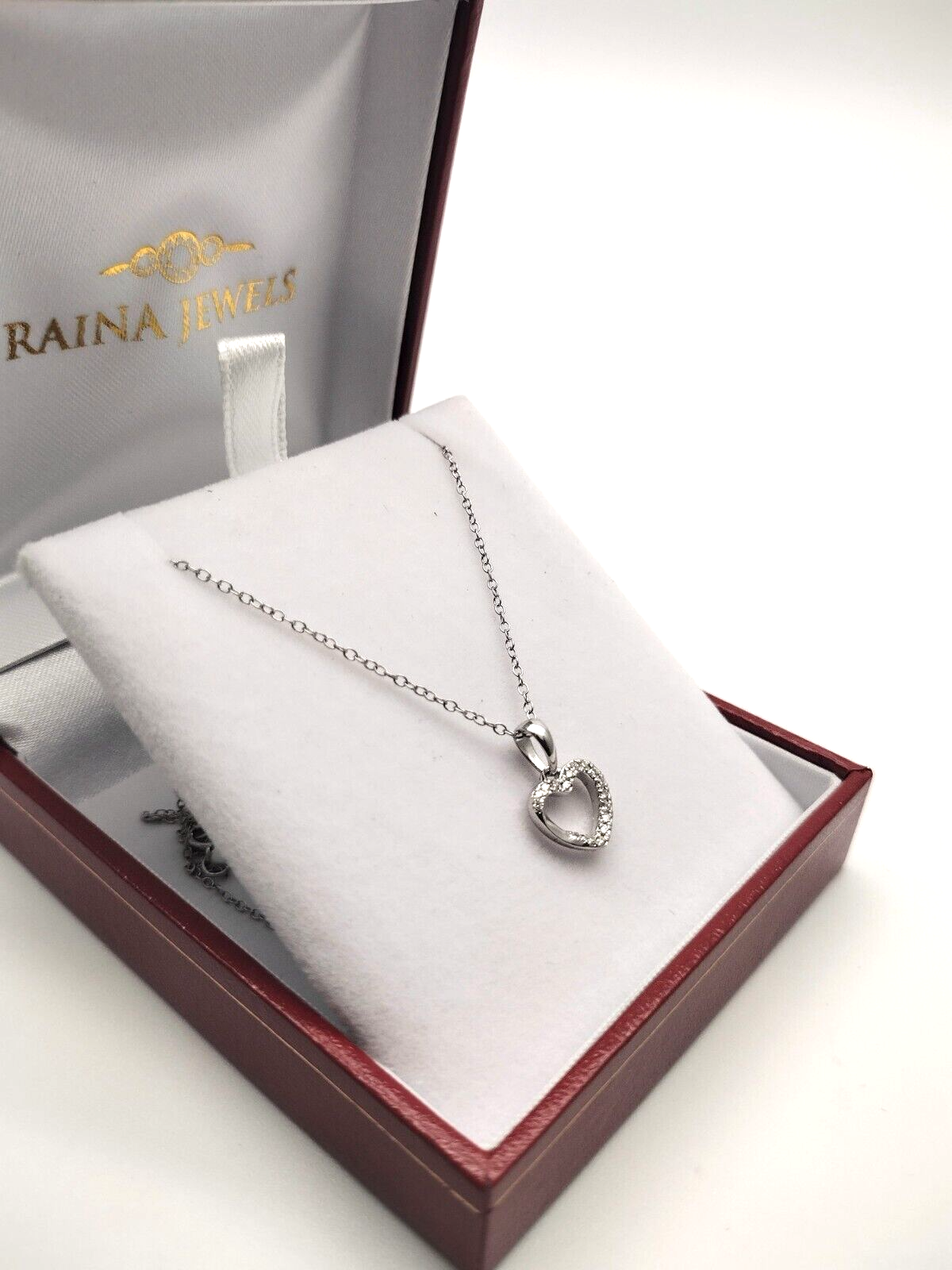 9ct White Gold & Natural Diamonds Heart Pendant with 9ct Chain 0.11ct