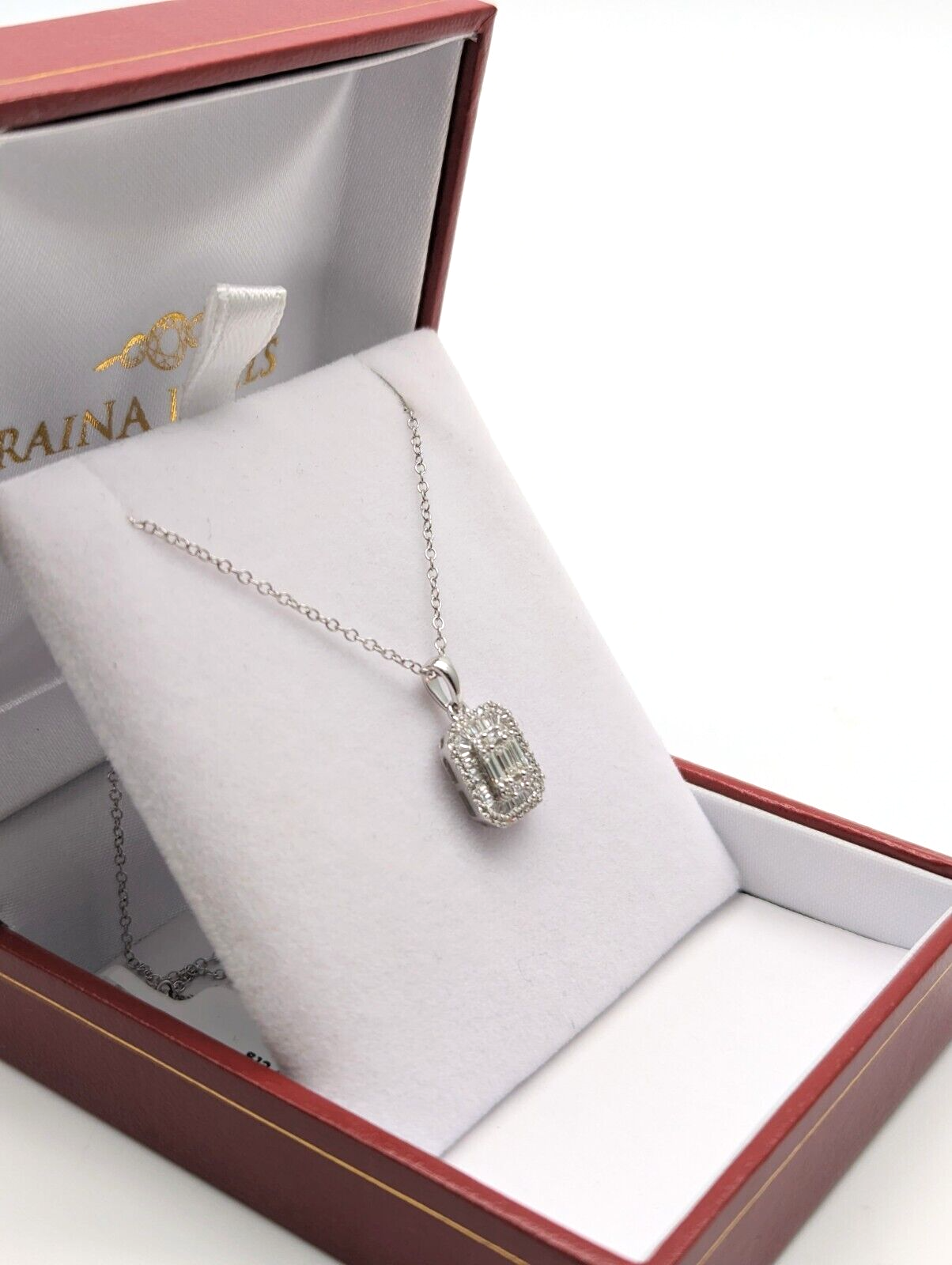 9ct White Gold & Natural Round & Baguette Diamonds Pendant Necklace 0.53cts