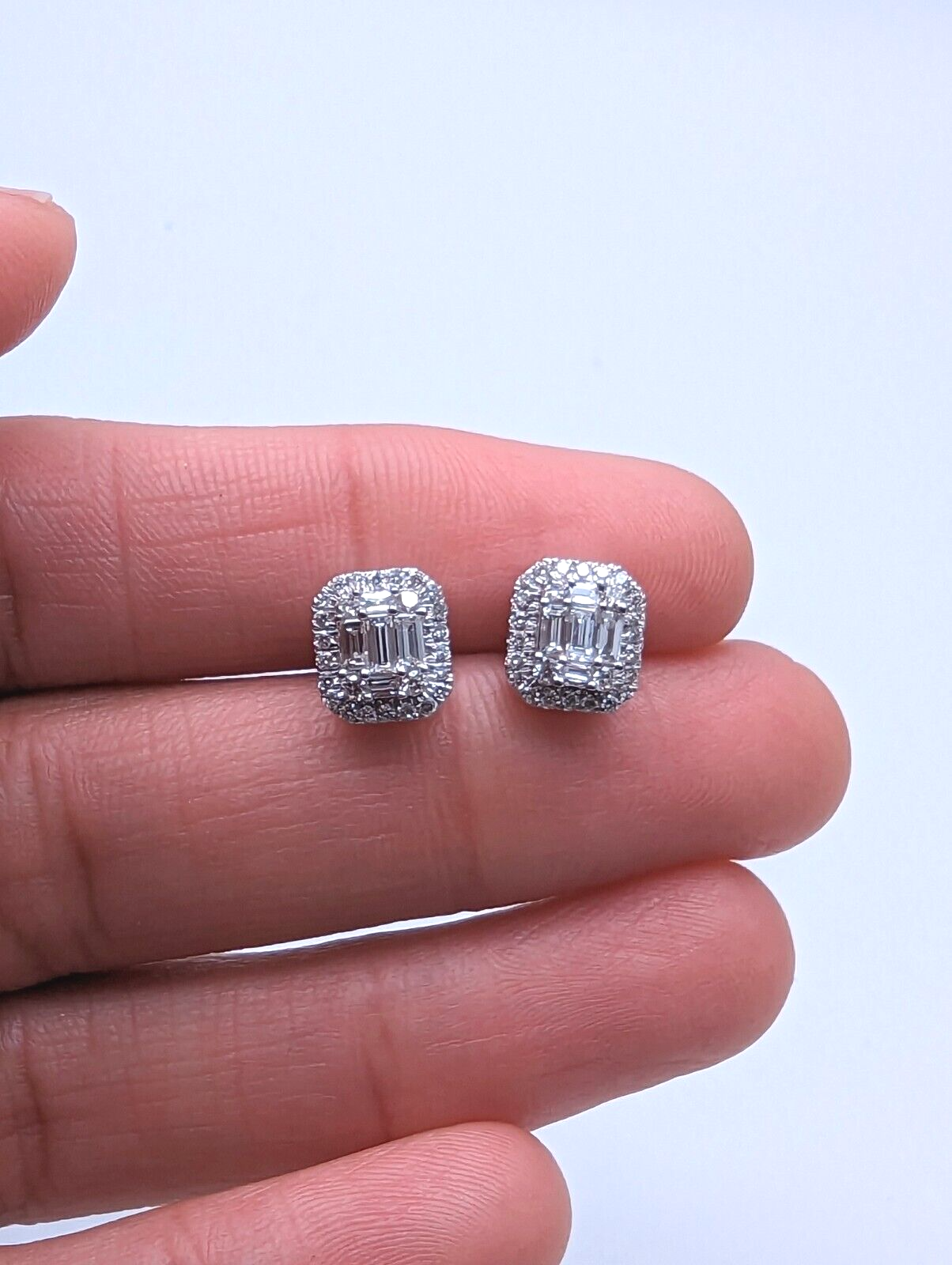 9ct White Gold Natural Diamonds & Baguette Earrings Ear Studs 0.73ct