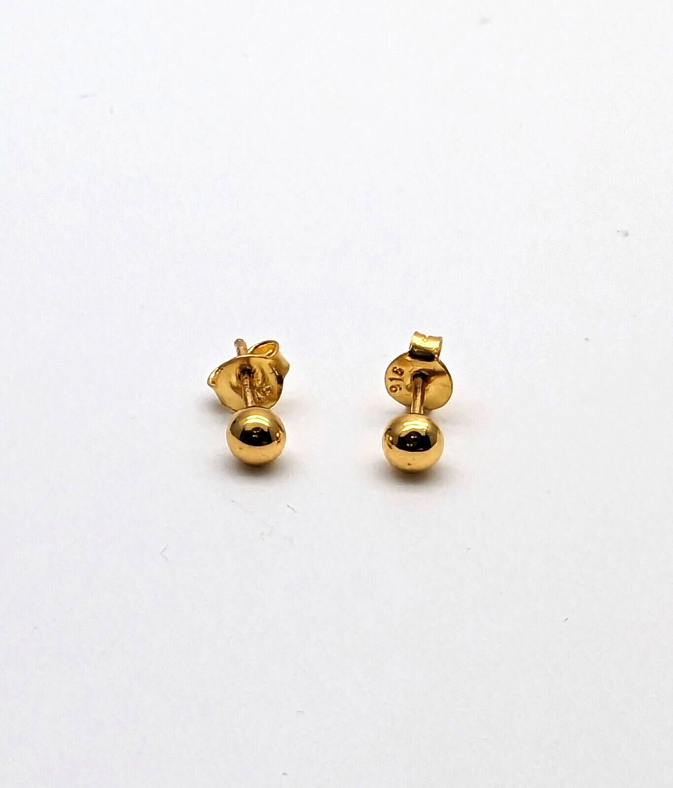 22ct Yellow Gold Round Plain Ball Stud Earrings