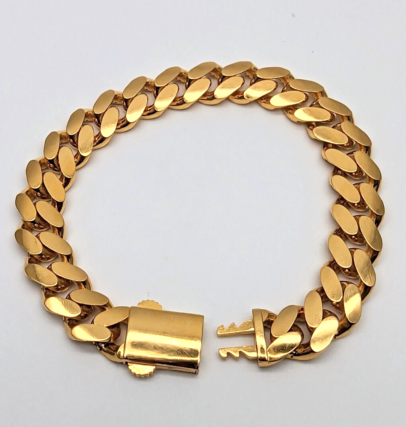 22ct Yellow Gold Cuban/Curb Link Gents Bracelet 7.5