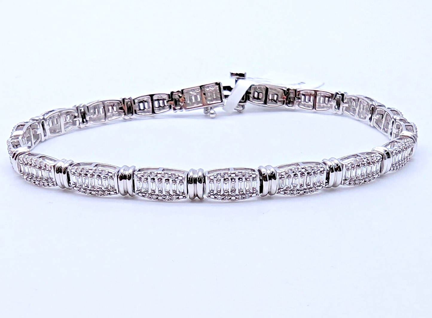 18Carat White Gold Diamond Tennis Bracelet 4claw 1.50cts 7.0