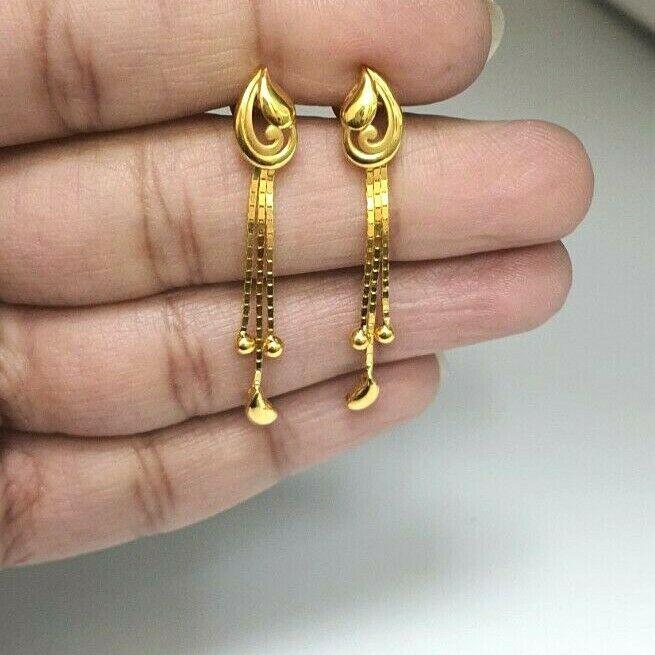 22ct Yellow Gold Ladies Drop Earrings 3.9 Grams