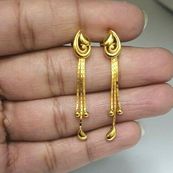 22ct Yellow Gold Ladies Drop Earrings 3.9 Grams