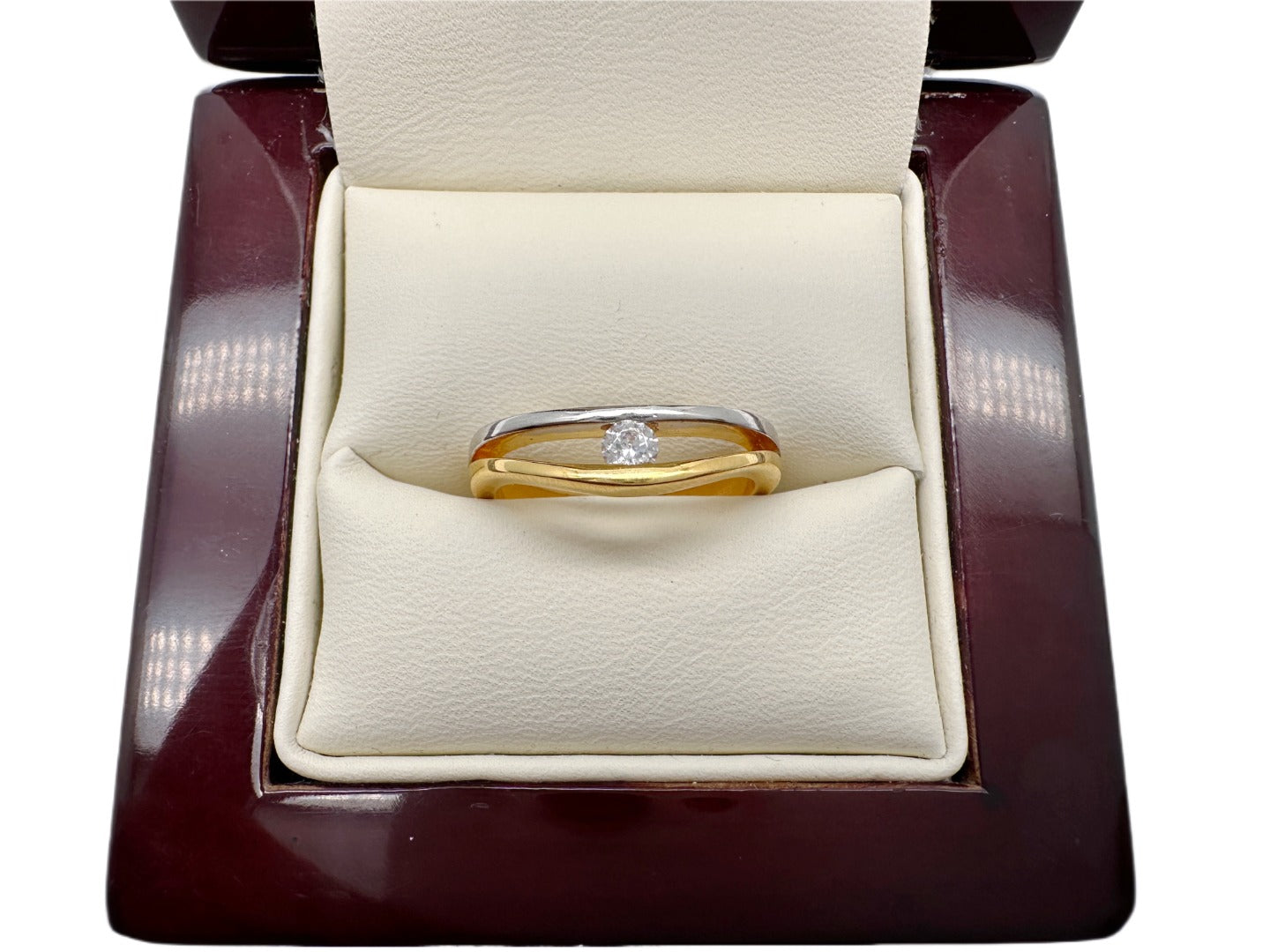 22ct Yellow Gold & Cubic Zirconia Two Tone Ring, 3.81gm