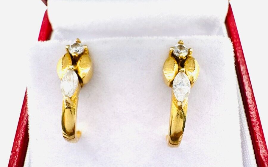 18ct Yellow Gold & Cubic Zirconia Stud Earrings,4.20gm