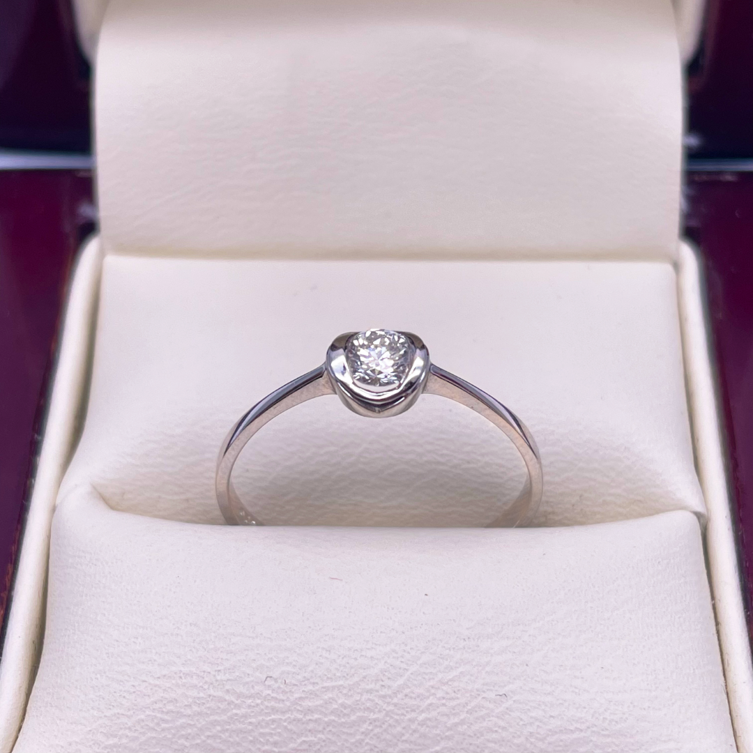 18ct White Gold Diamond Solitaire Ring 0.20ct