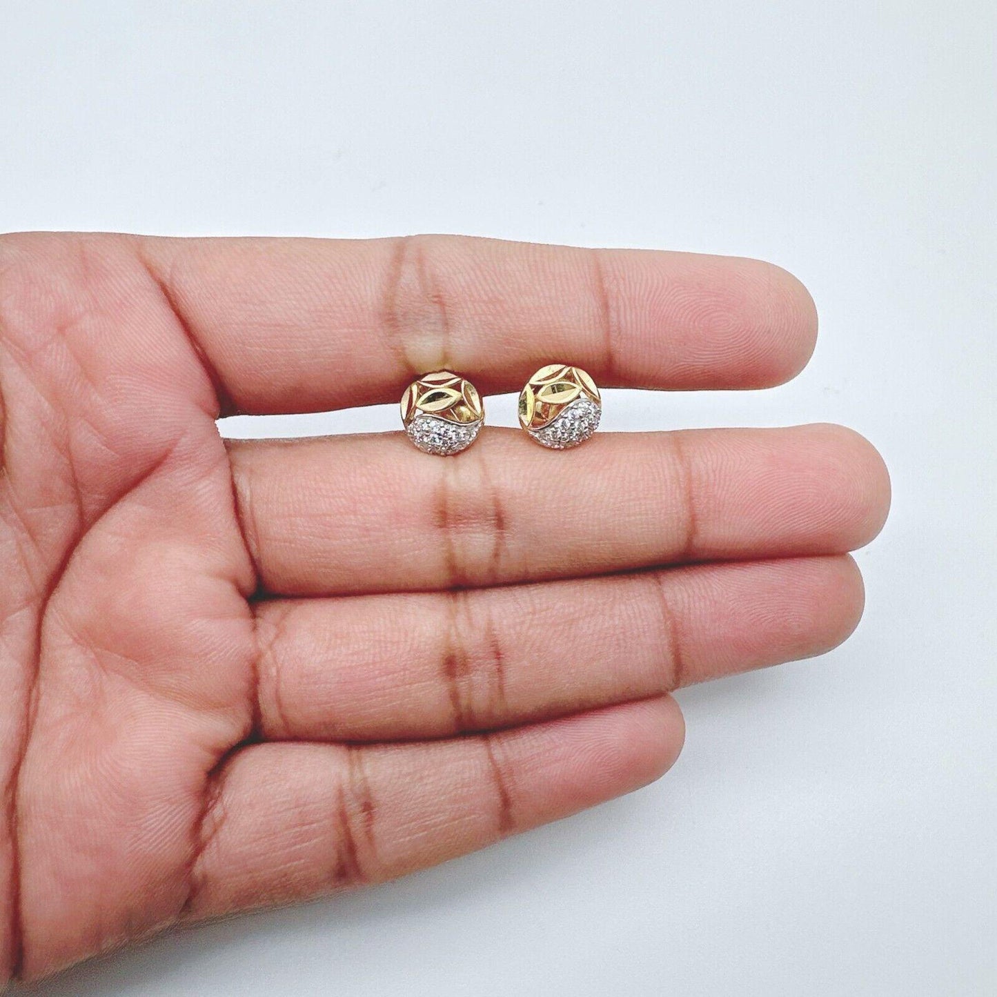 22ct Yellow Gold & Cubic Zirconia Stud Earrings, 3.0gm