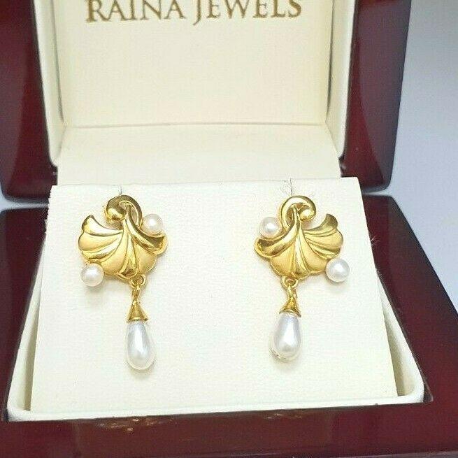 22ct Yellow Gold Ladies Long Earrings 4.3 Grams