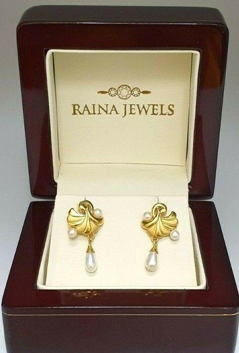 22ct Yellow Gold Ladies Long Earrings 4.3 Grams