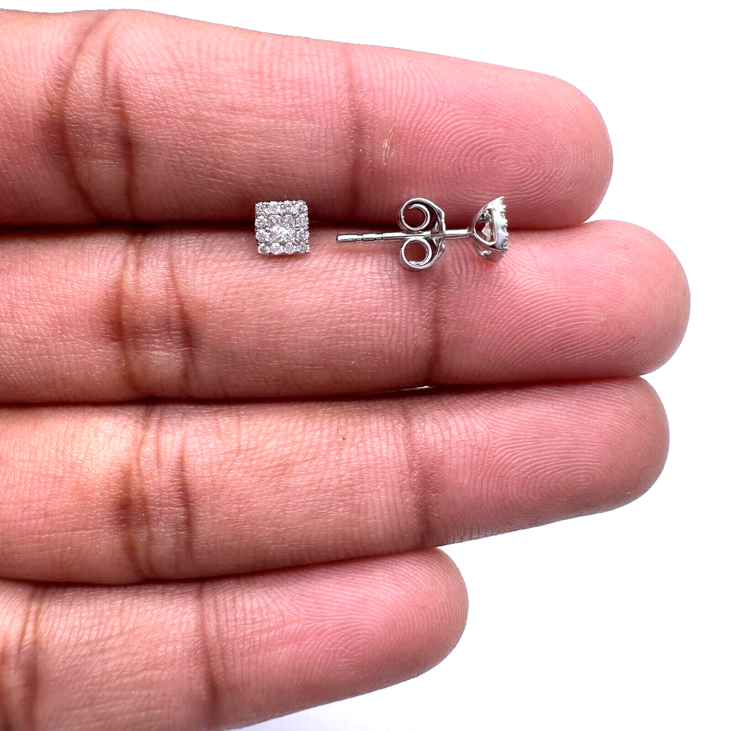 18ct White Gold & Princess Cut Diamonds Stud Earrings 0.31ct