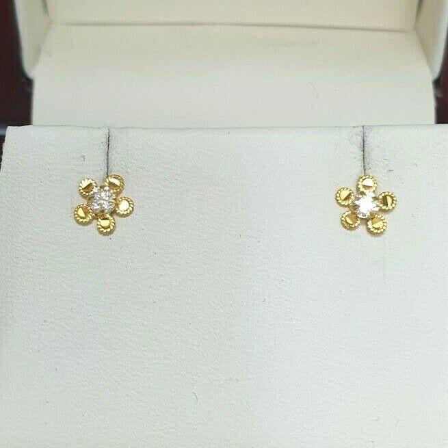 22ct Yellow gold Cubic Zircon Children's Stud earrings claw set Child Friendly