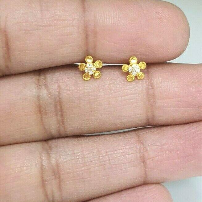 22ct Yellow gold Cubic Zircon Children's Stud earrings claw set Child Friendly