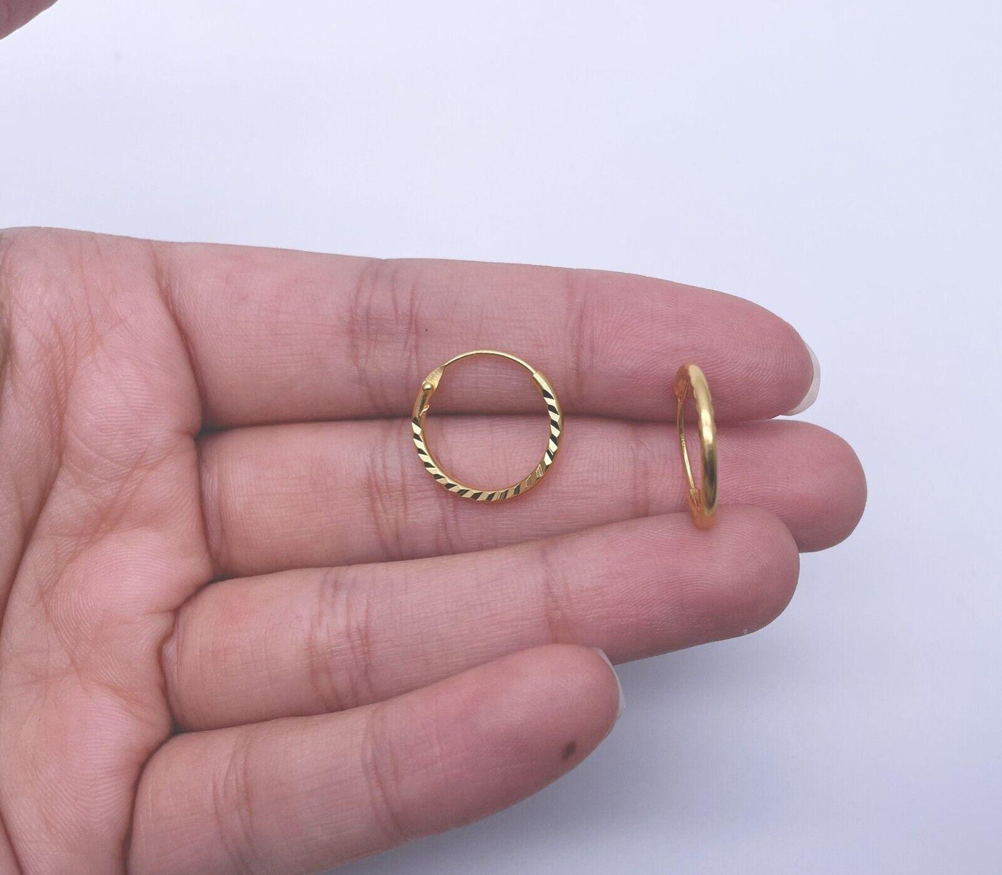 22ct Yellow Gold Pair Of Diamond Cut Hoop Earrings 15mm