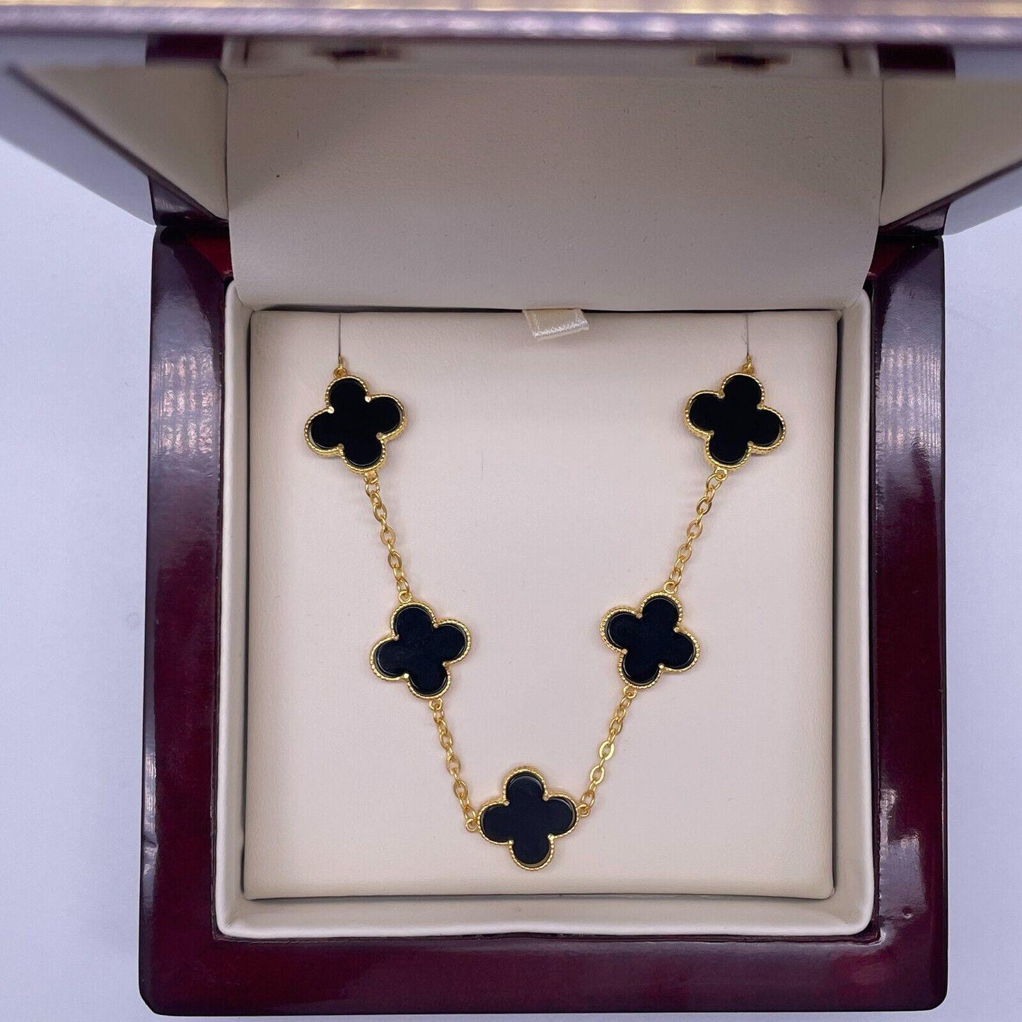 22ct Yellow Gold Black Onyx Clover Necklace 18