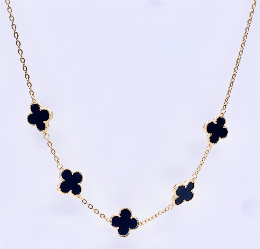 22ct Yellow Gold Black Onyx Clover Necklace 18