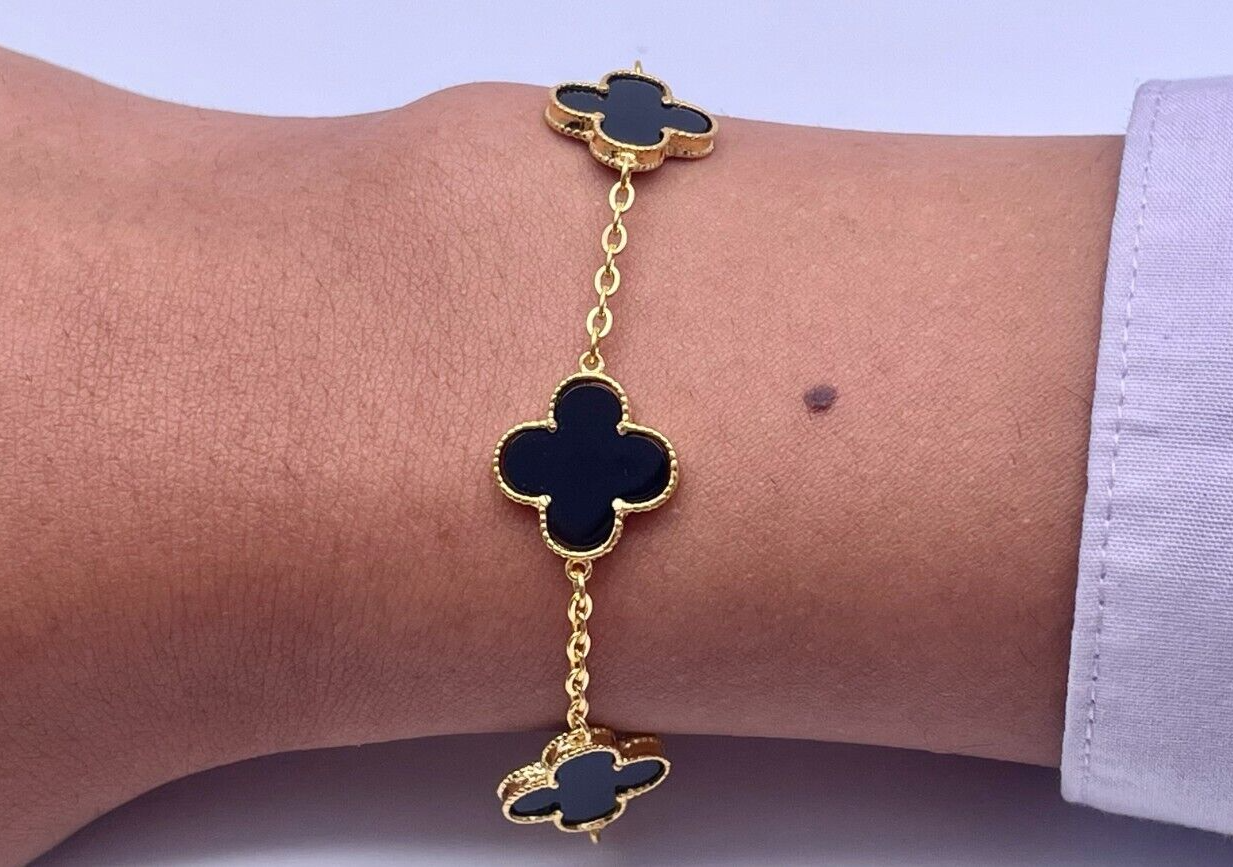 22ct Yellow Gold 5 Clover Black Onyx Bracelet 7