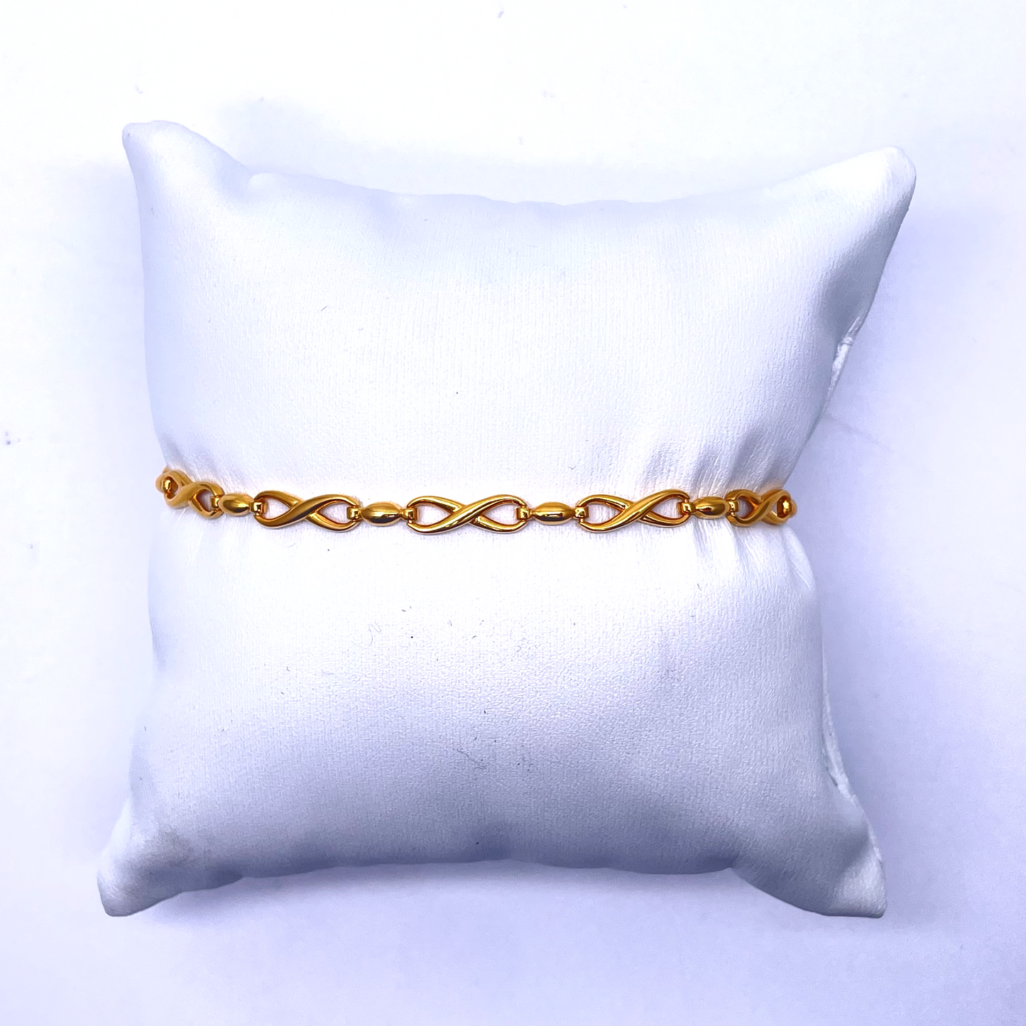 22ct Yellow Gold Flat High Polished Infinity Style Bracelet 7.2'' inches