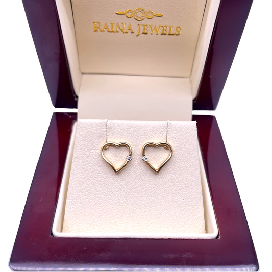 18ct Yellow Gold Round Diamond Heart Stud Earrings 0.04ct 