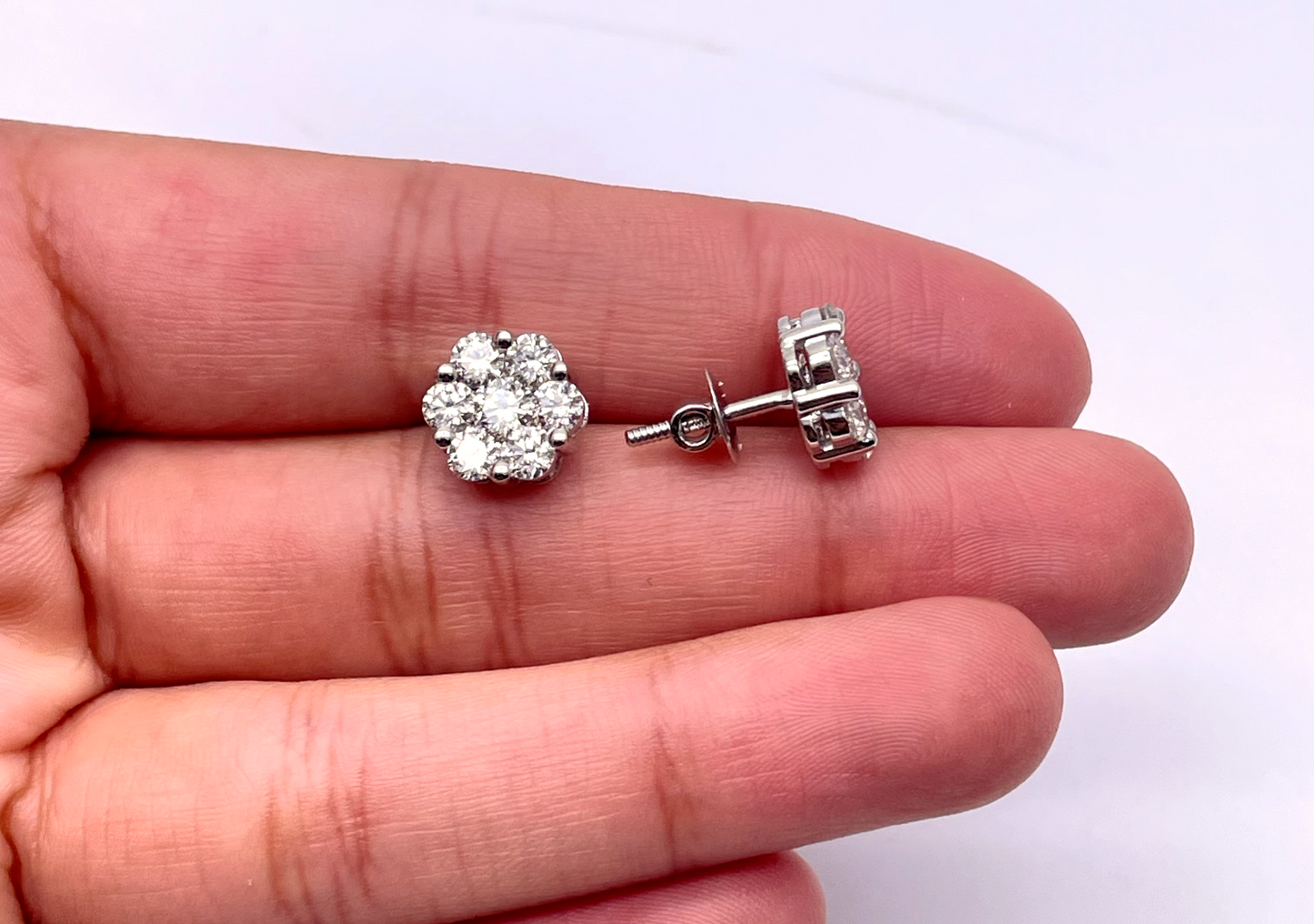 18ct White Gold 7 Stone Daisy Cluster Diamond Stud Earrings IGI Certified 2.00ct