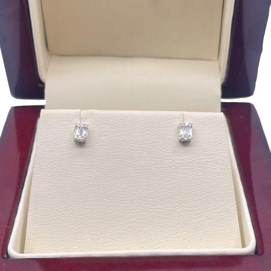 14ct White Gold Round & Baguette in Emerald Shaped Diamond Studs Earrings 0.11ct