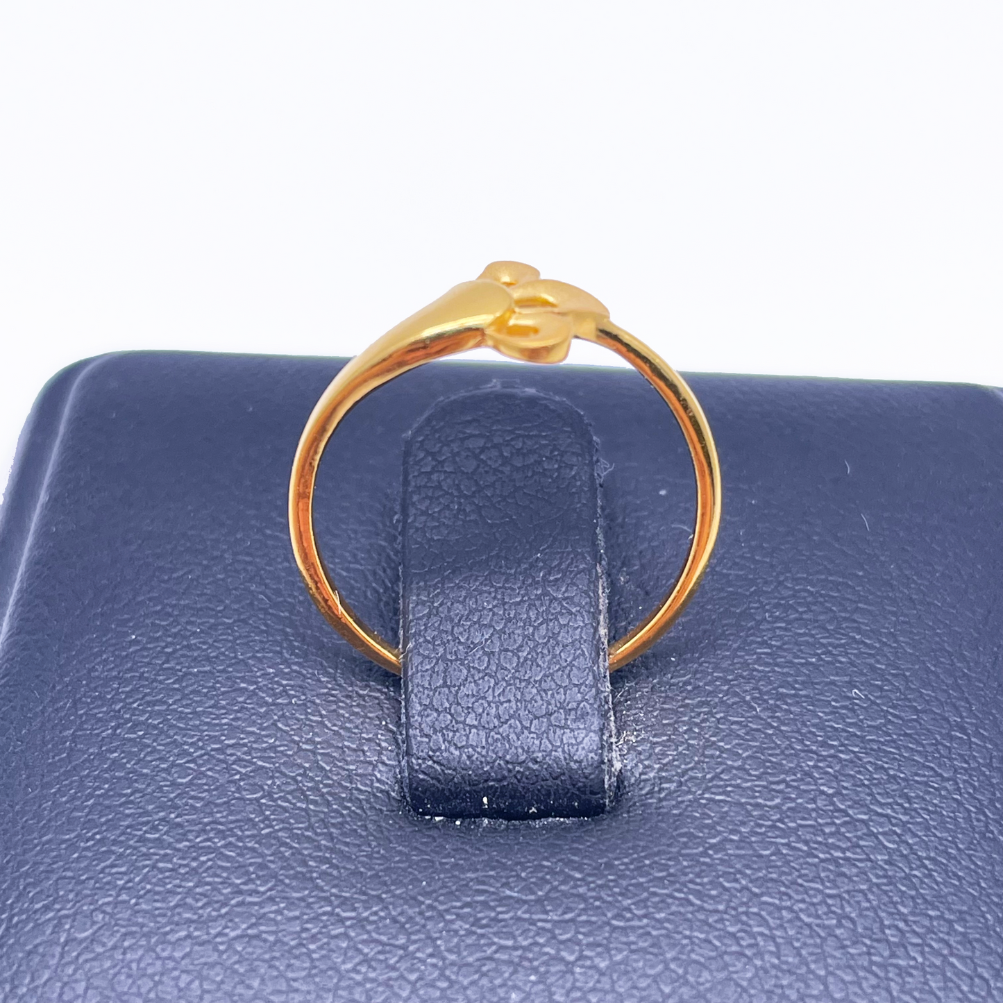 22ct Yellow Gold Polished & Matt Floral Minimalist Ring