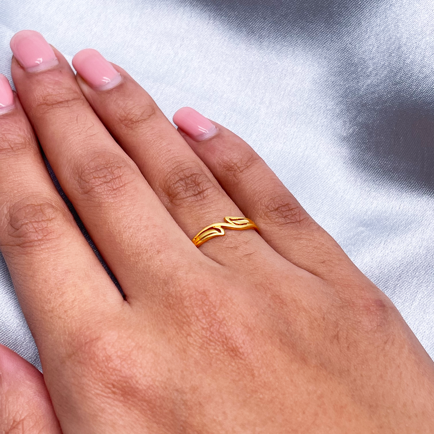 22ct Yellow Gold Polished & Matt Leaf Minimalistic Ring