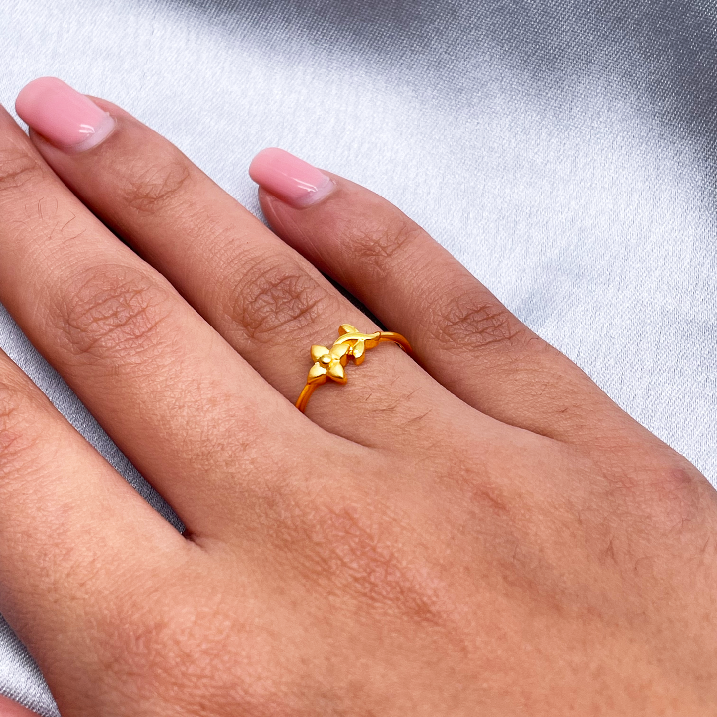 22ct Yellow Gold Polished & Matt Double Flower Minimalist Ring