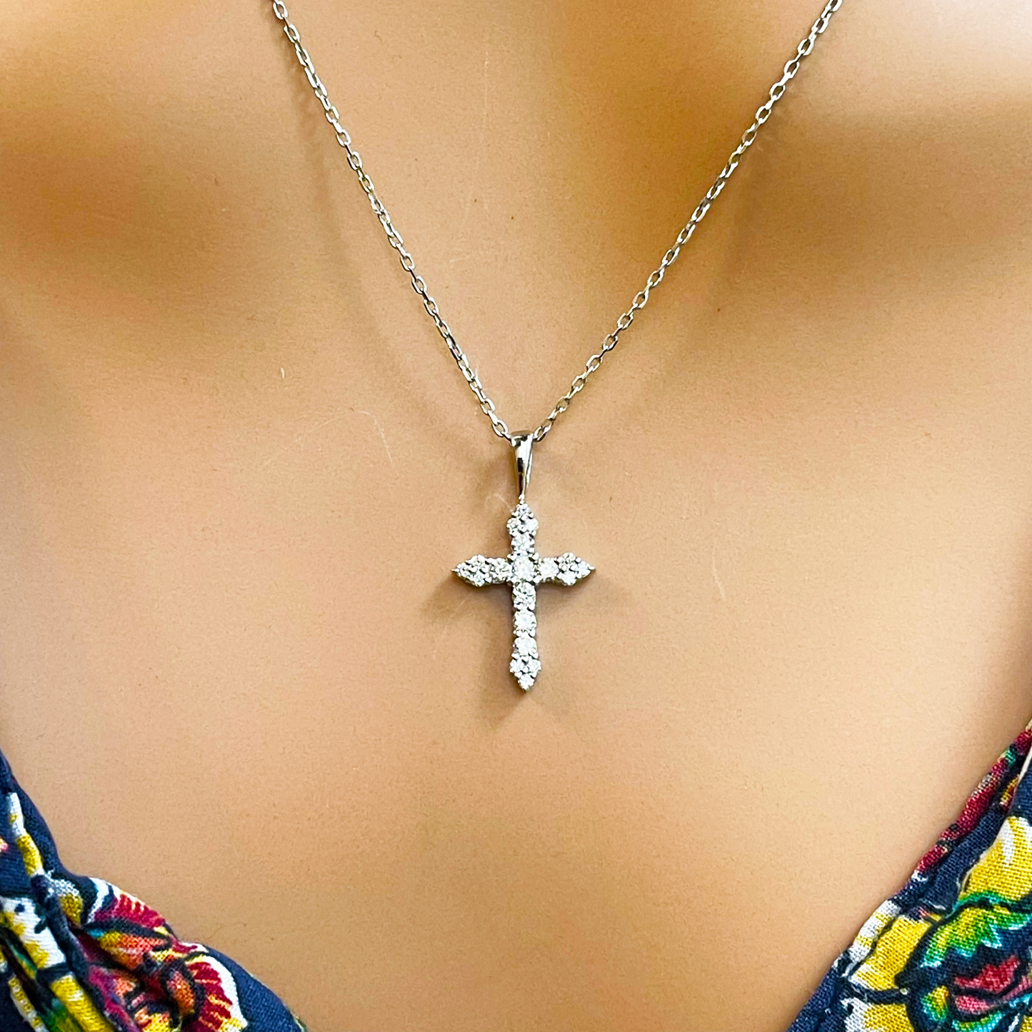 14ct White Gold Shiny Diamond Cross Pendant 0.24ct