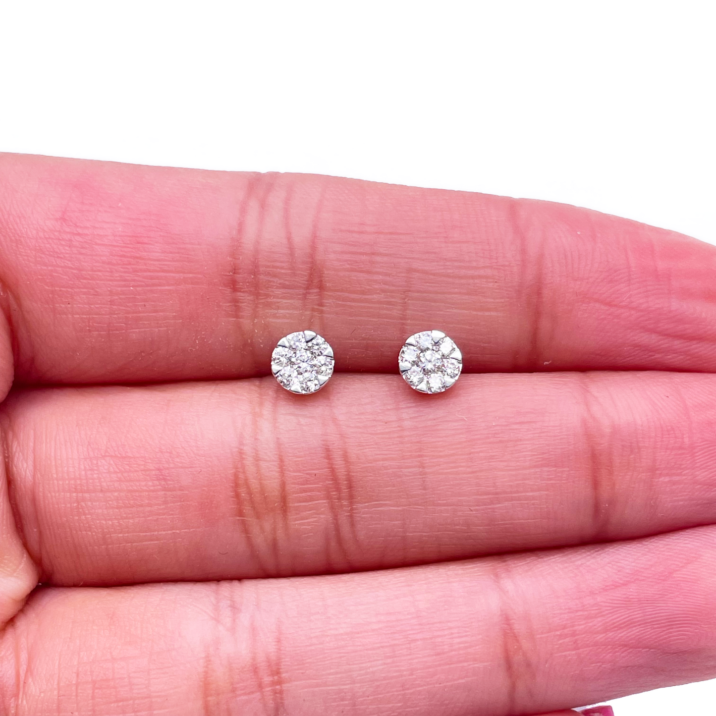 14ct White Gold Diamond Round Cluster Stud Earrings 0.26ct