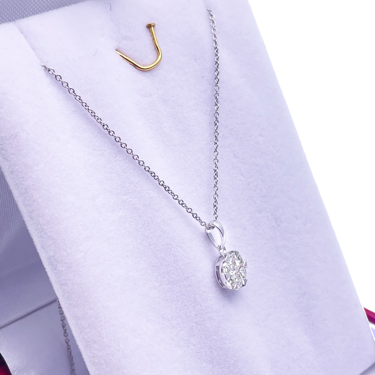 14ct White Gold Diamonds Round Pendant Necklace 0.40ct