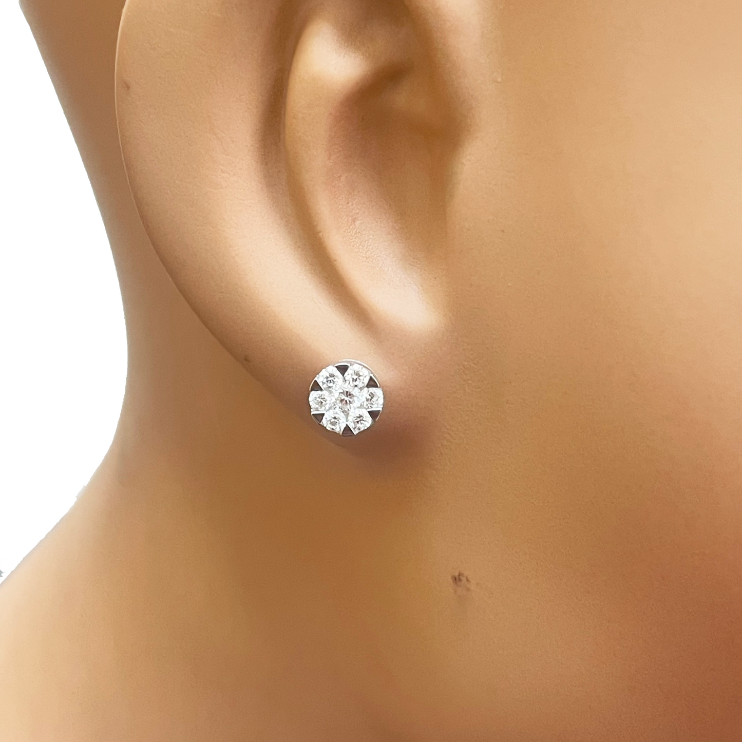 14ct White Gold Diamond Round Cluster Stud Earrings 0.66ct