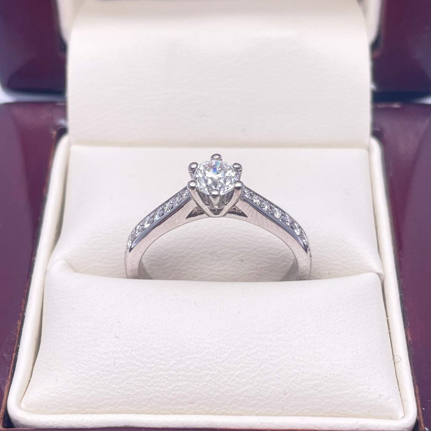 18ct White Gold 6-Claw Solitaire Natural Diamond  Engagement Ring 0.70ct