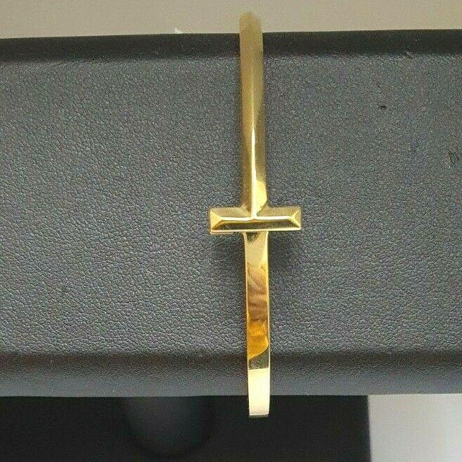 18Carat Yellow Gold T Square Hinged Bangle 21 Grams