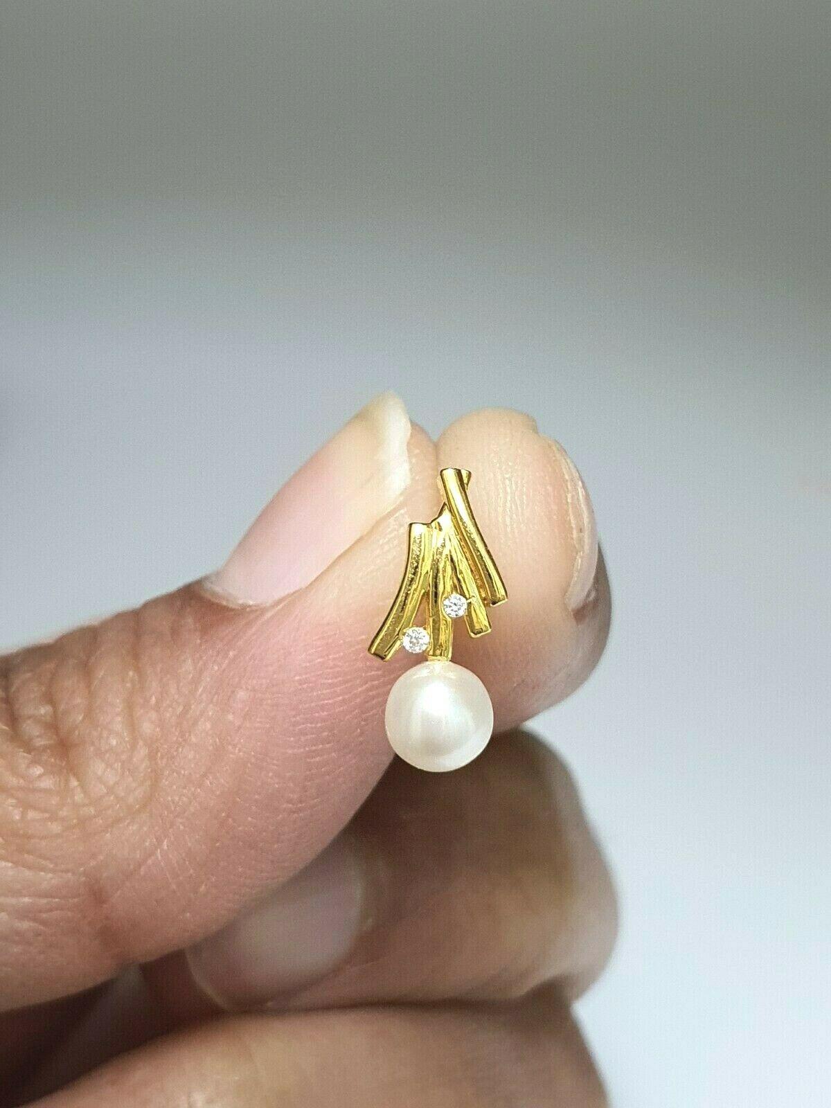 22ct Yellow Gold Freshwater Pearls & Cubic Zirconia Stud Earrings