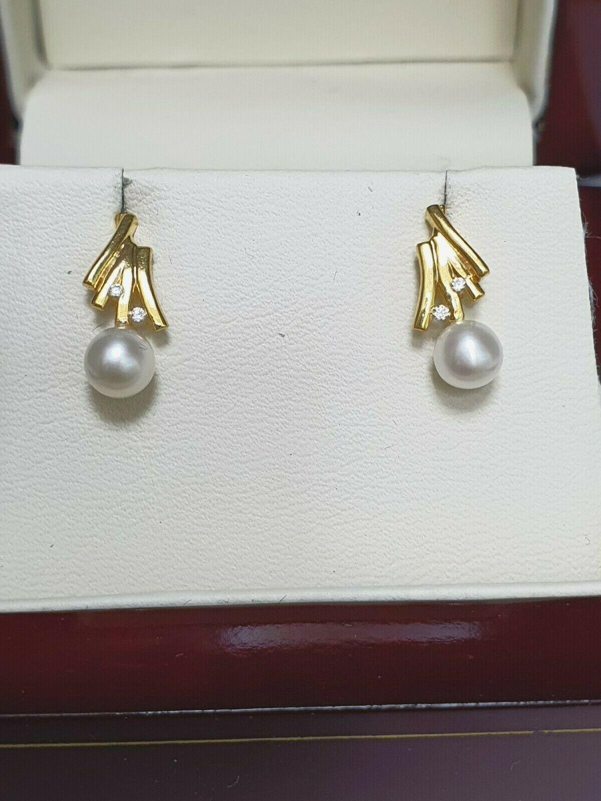 22ct Yellow Gold Freshwater Pearls & Cubic Zirconia Stud Earrings