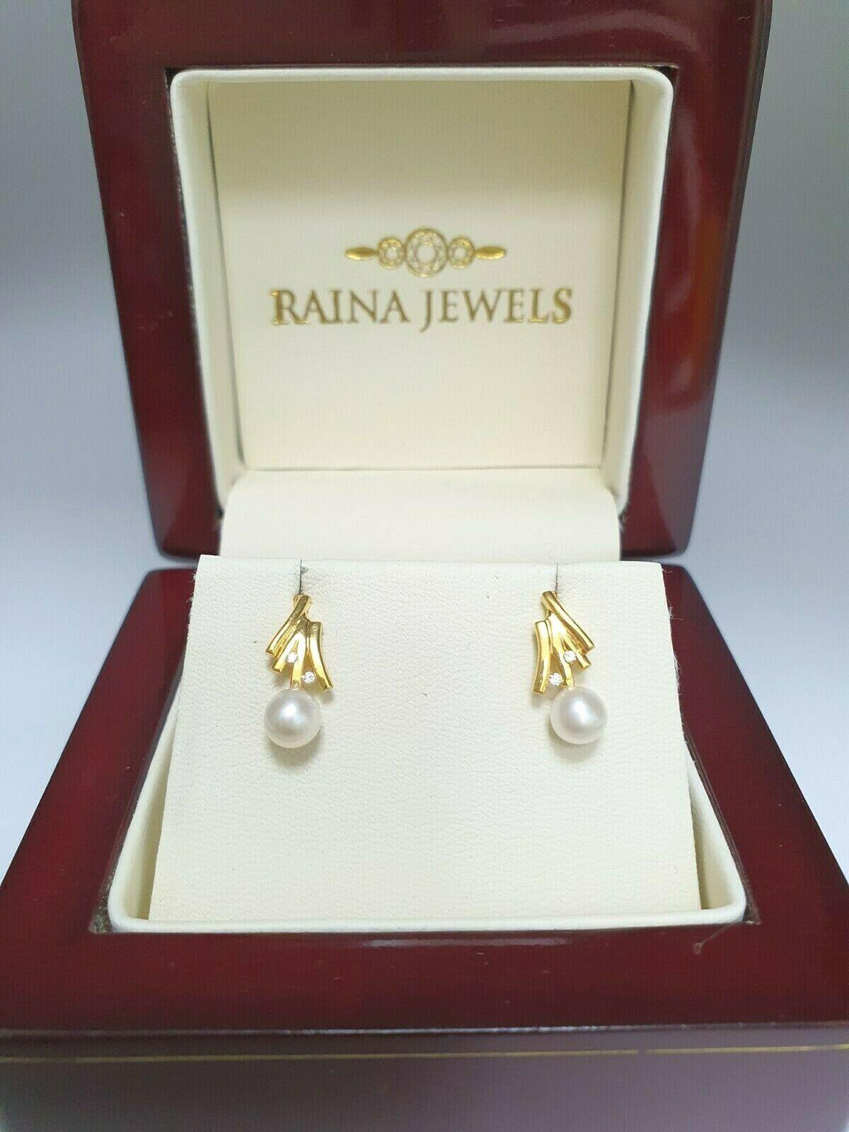 22ct Yellow Gold Freshwater Pearls & Cubic Zirconia Stud Earrings