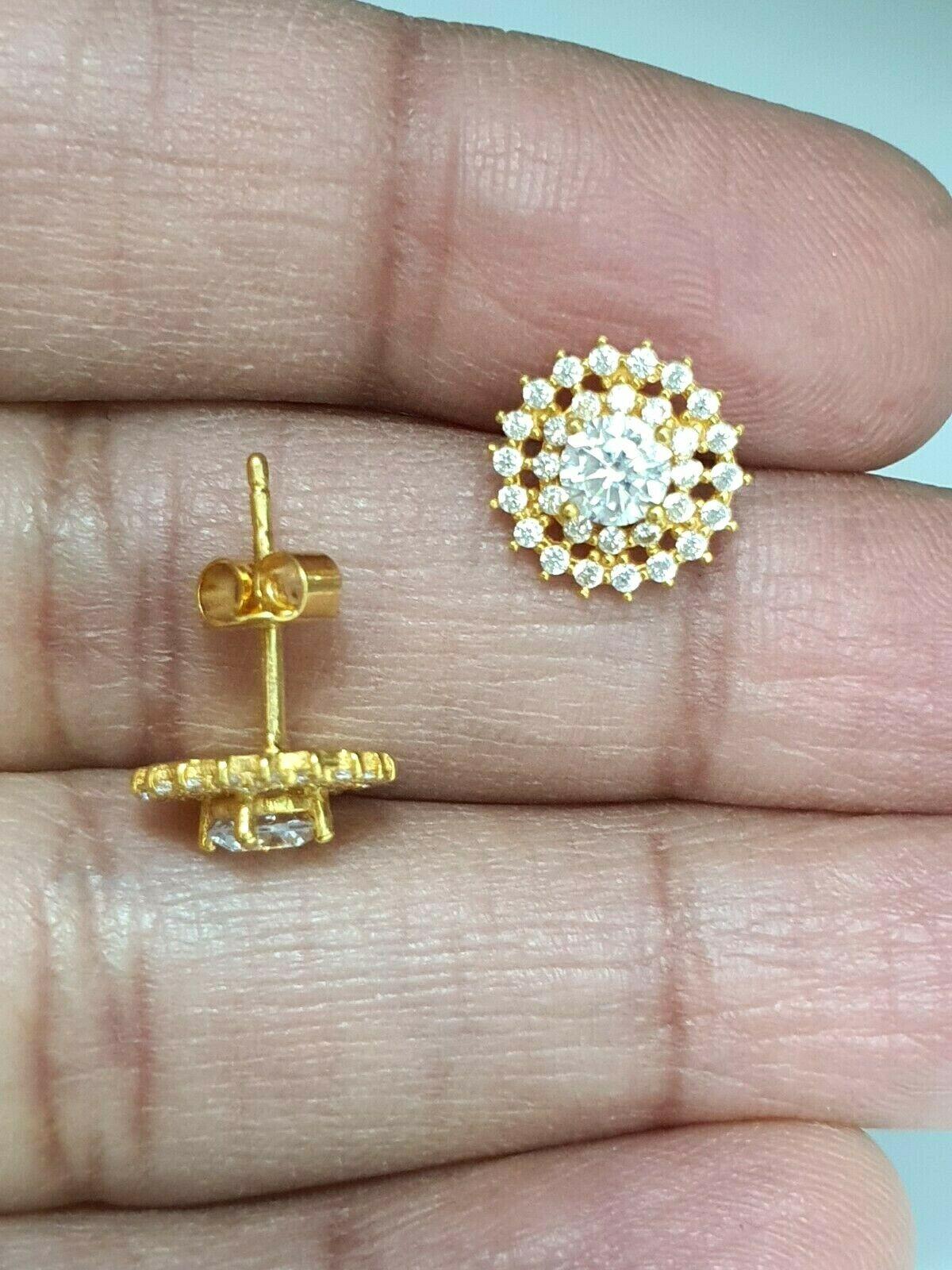 22ct Yellow Gold Round Cluster Cubic Zirconia Stud Earrings