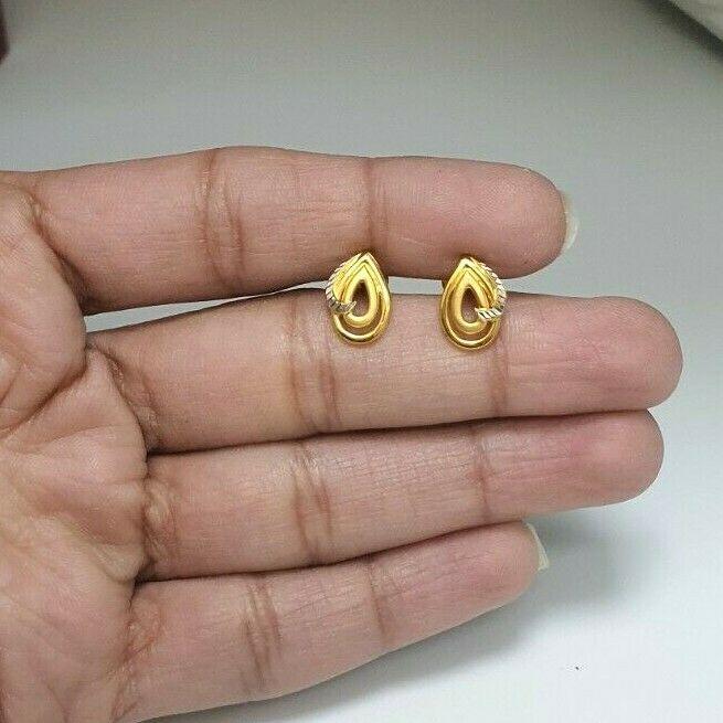 22ct Yellow Gold Leaf Design Stud Earrings