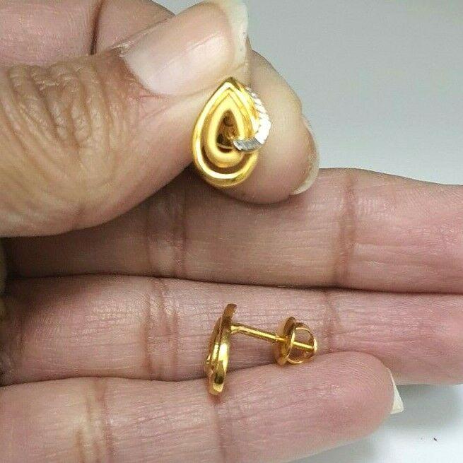 22ct Yellow Gold Leaf Design Stud Earrings