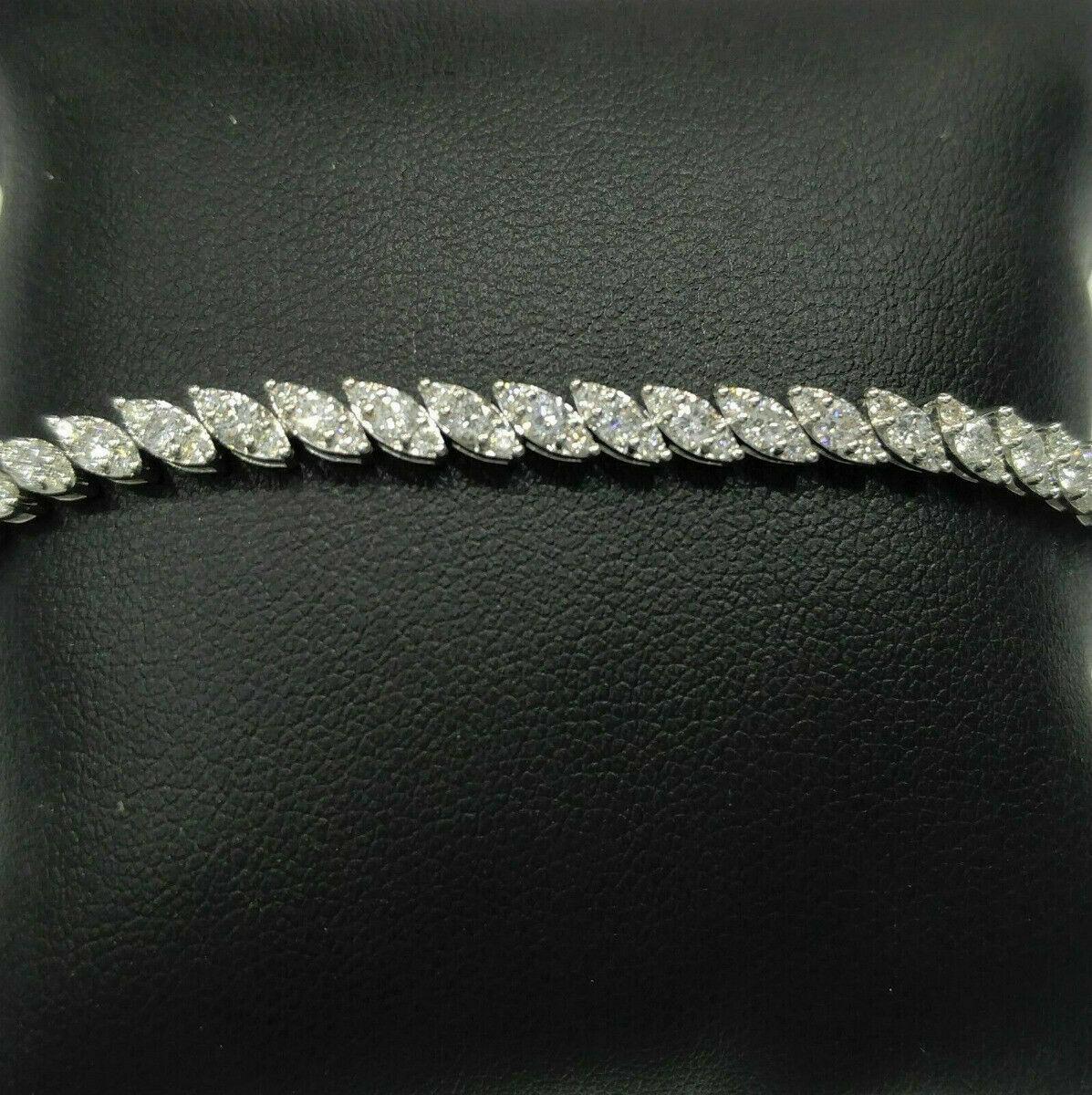 18ct White Gold & Diamond Leaf / Marquise Style Bracelet 3.21cts