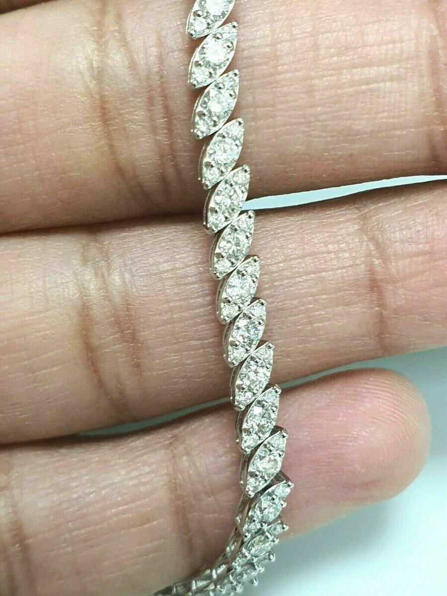 18ct White Gold & Diamond Leaf / Marquise Style Bracelet 3.21cts