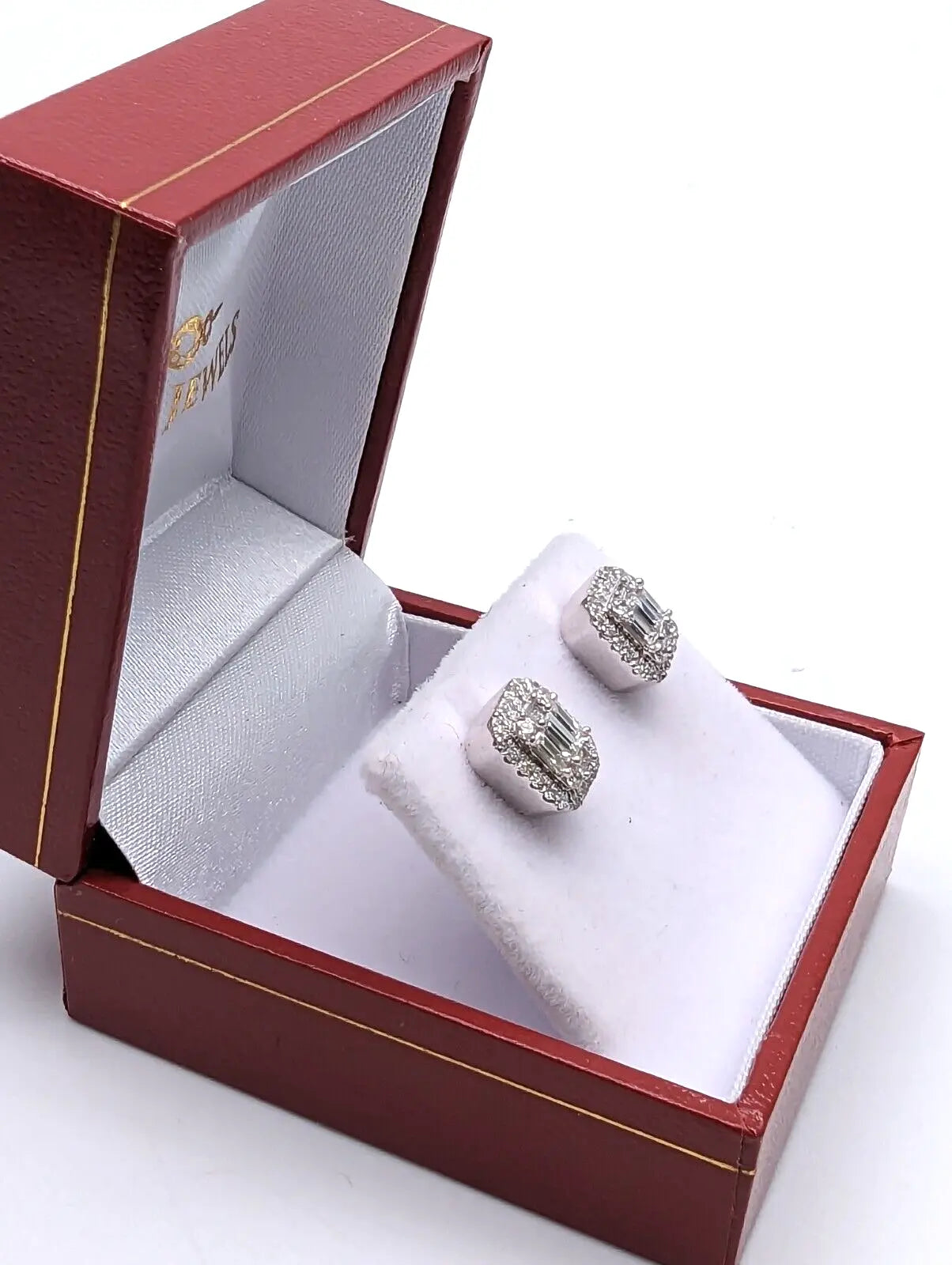 9ct White Gold Natural Diamonds & Baguette Earrings Ear Studs 0.73ct 