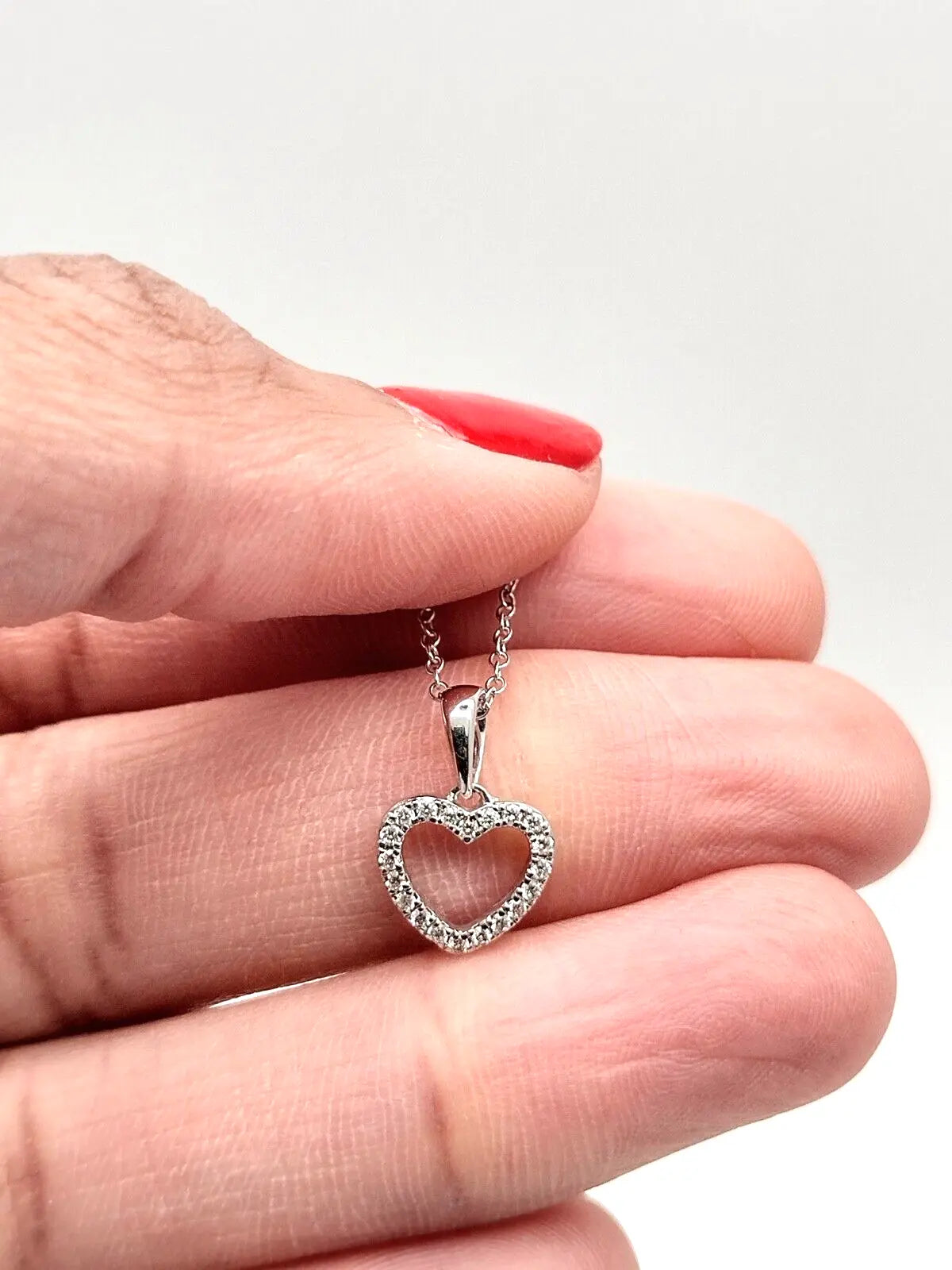 9ct White Gold & Natural Diamonds Heart Pendant with 9ct Chain 0.13ct 
