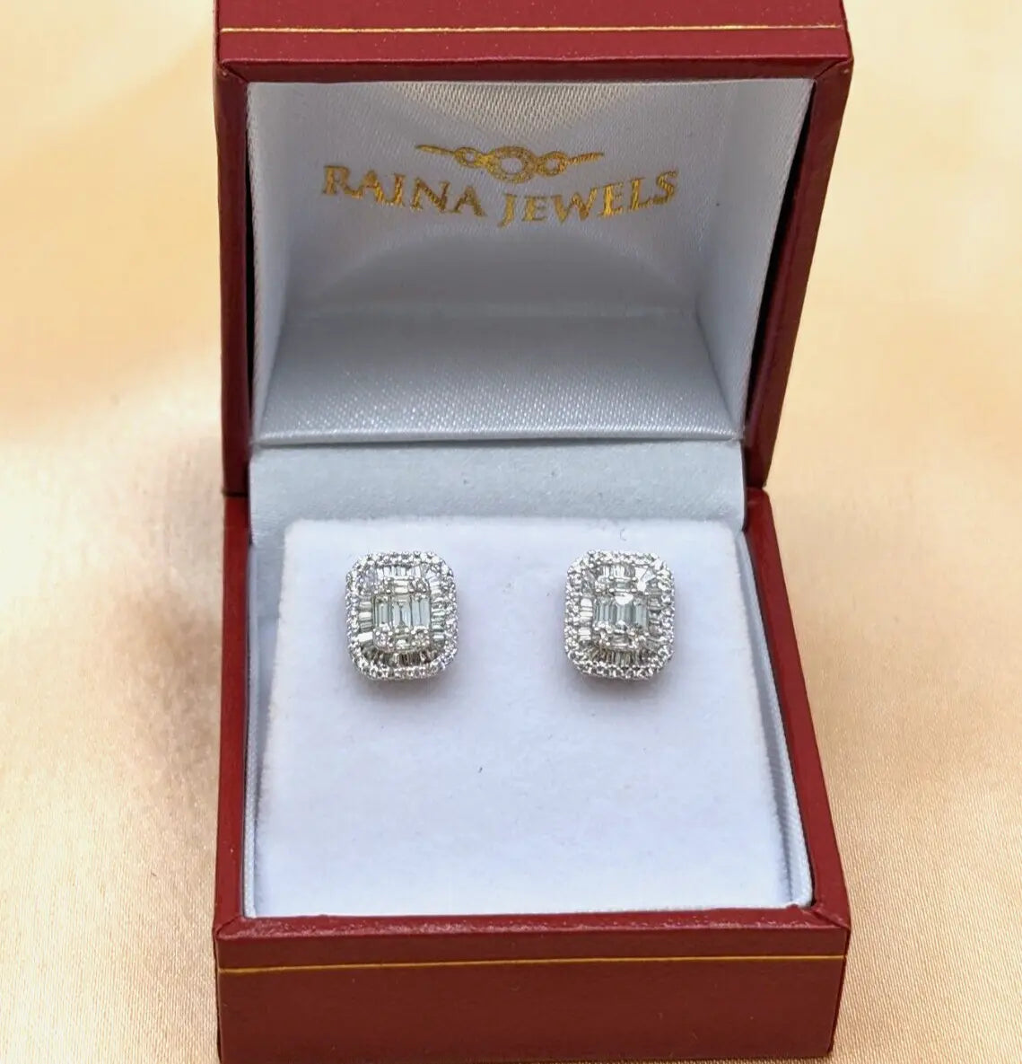 9ct White Gold & Natural Diamonds & Baguette Earrings Ear Studs 0.76ct 