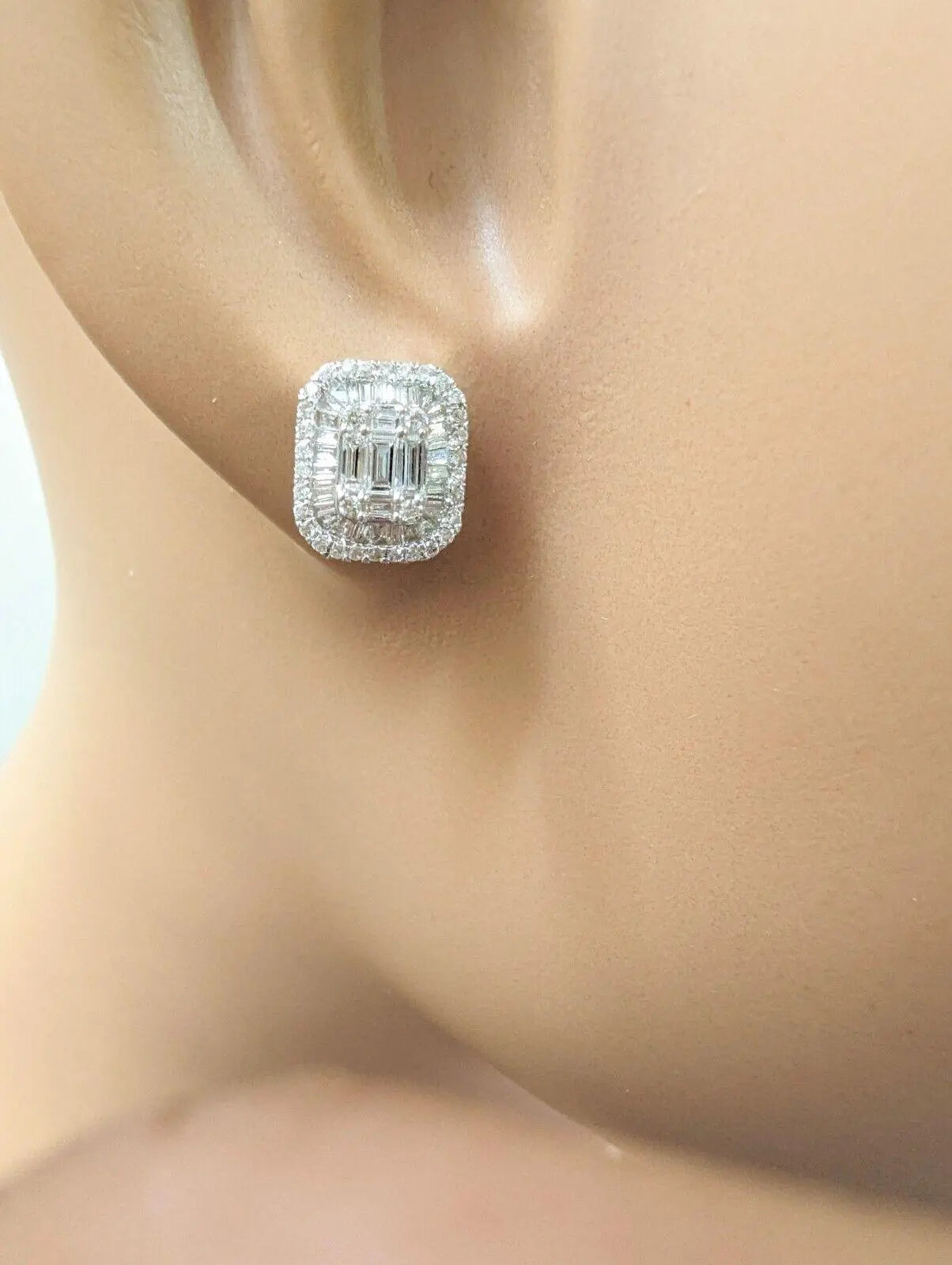 9ct White Gold & Natural Diamonds & Baguette Earrings Ear Studs 0.76ct 