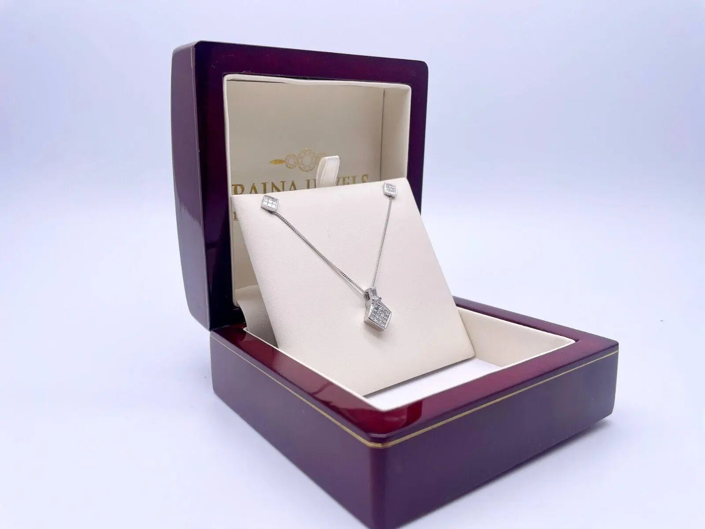 A Set of 18ct White Gold Princess Cut Diamond Invisible Set Stud Earrings & matching Princess Cut Diamond Invisible Set Kite Pendant on Chain Necklace 